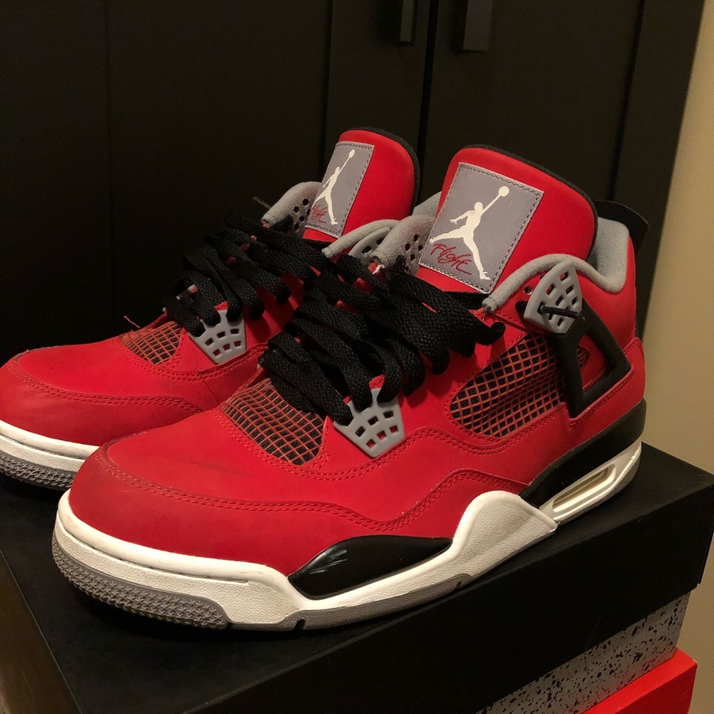 Air Jordan 4 Toro size 12